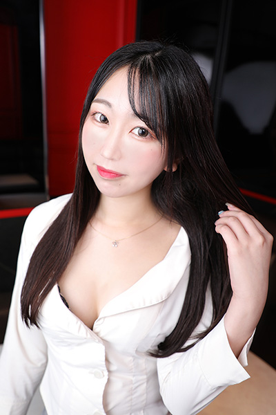 柏木○き似の清楚系女子が『目隠しされて、オモチャで…♡』…の画像2