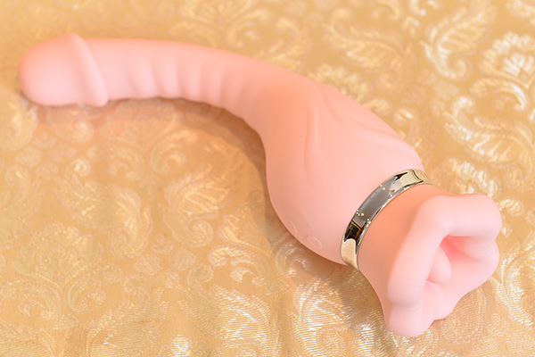 佐倉絆、強力バキュームと貪欲な舌使いに興味津々【食人花インタビュー】の画像5