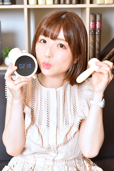 佐倉絆、大人の目覚まし時計に大はしゃぎ【めざめちゃんインタビュー】の画像4