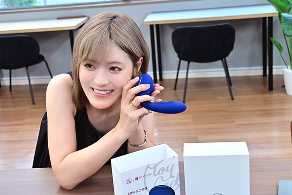 板垣あずさ、最新ラブグッズで潮吹き覚悟のたっぷりオナニーの画像4